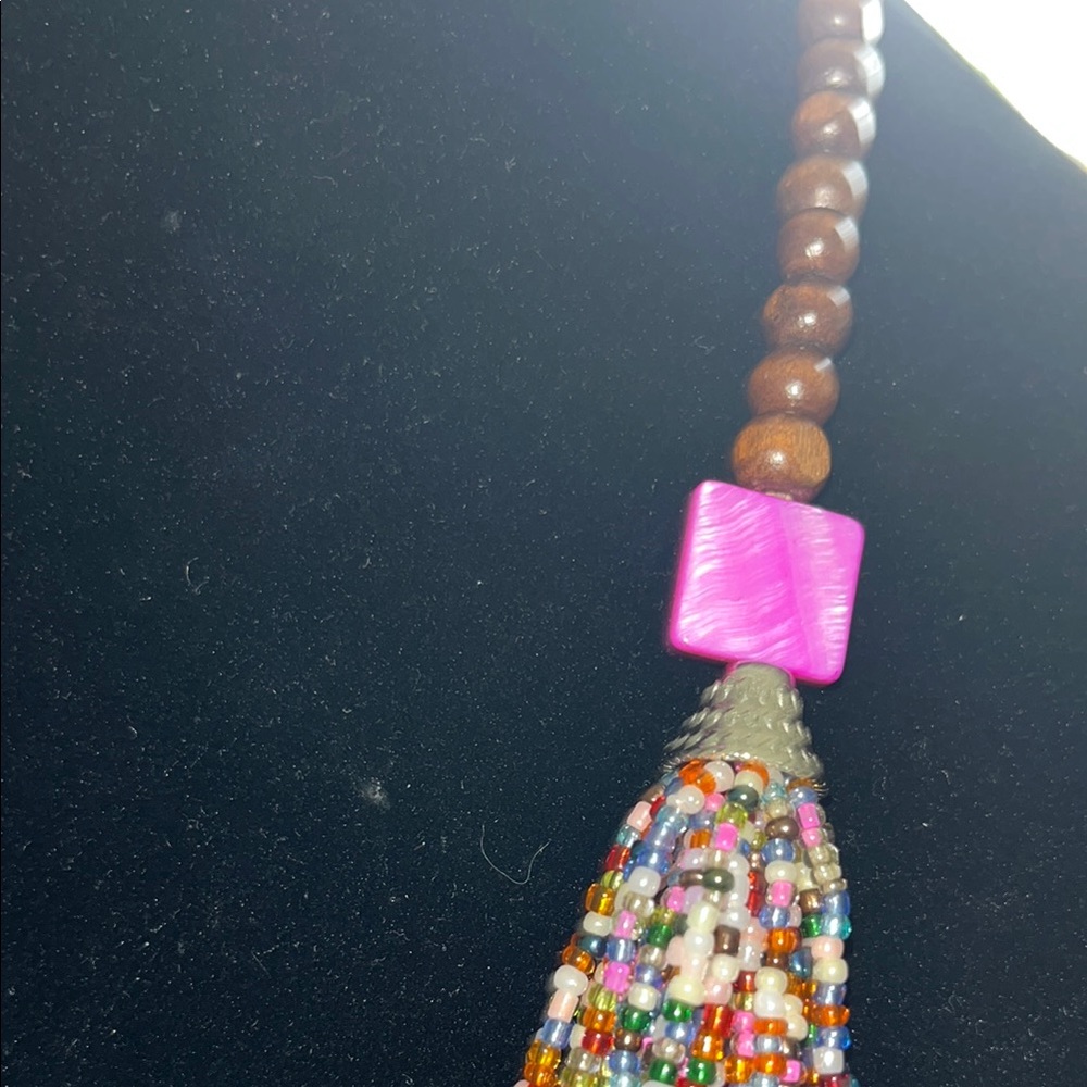 Multicolor Beaded Necklace - Picture 4 of 5
